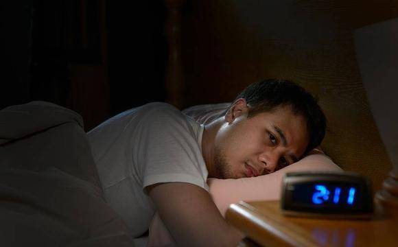 凌晨1点失眠？4个呼吸法5分钟助你快速入睡