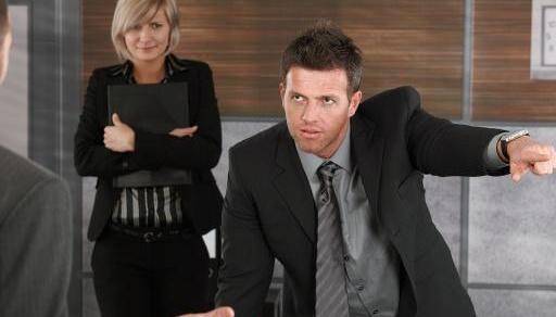 职场暗规则揭秘，领导不提拔老实人的3个真相