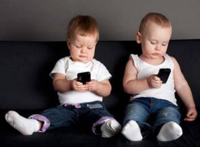 脑科学家颠覆认知，孩子沉迷手机或藏反向育儿新路径