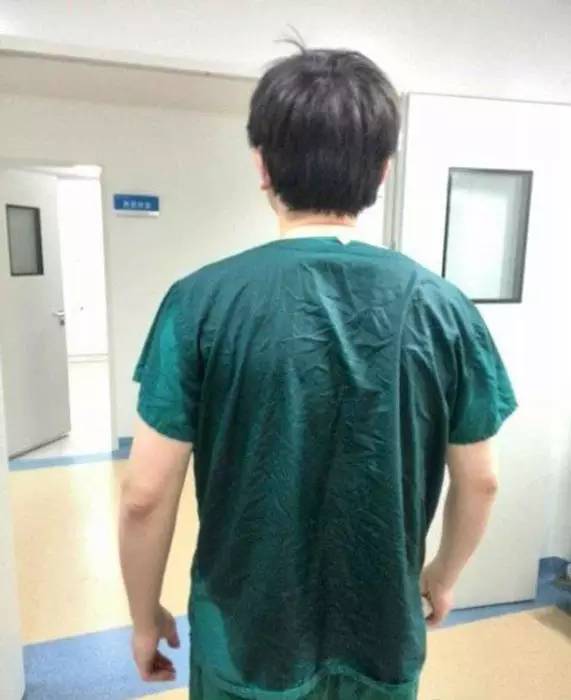 久坐族福音！康复科医生亲授3个8分钟办公室微运动告别椅子病