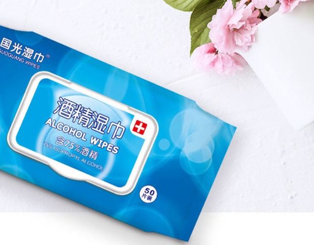 手机屏幕清洁误区与正确用法全解析