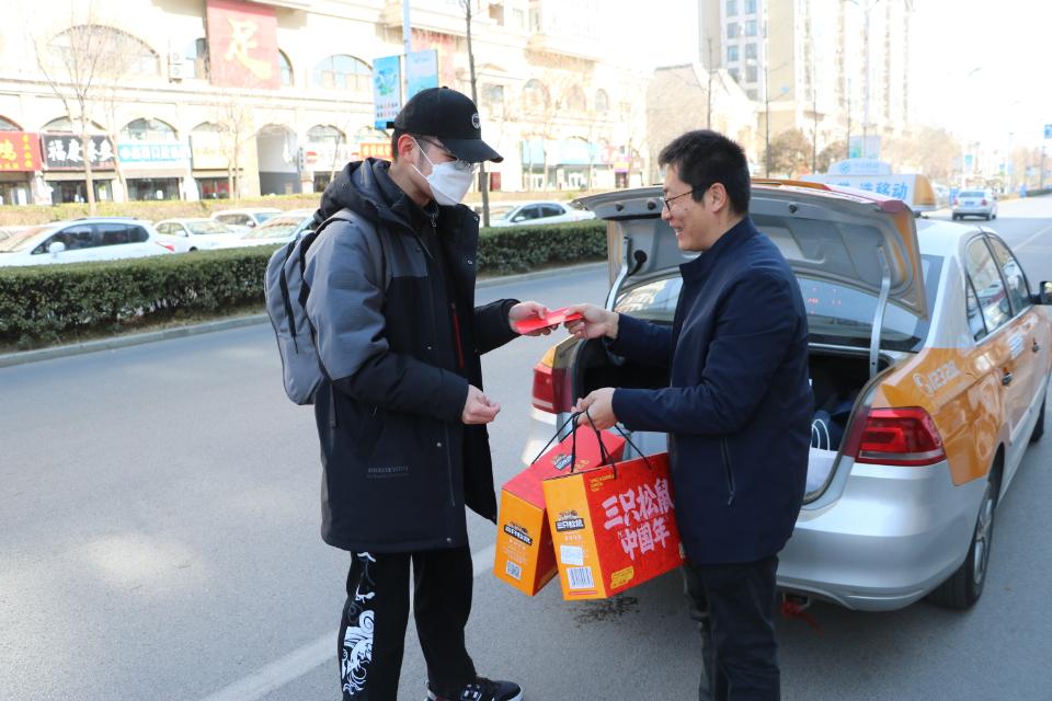 赵凯与泰山科技学院，科技教育融合之旅的探索者