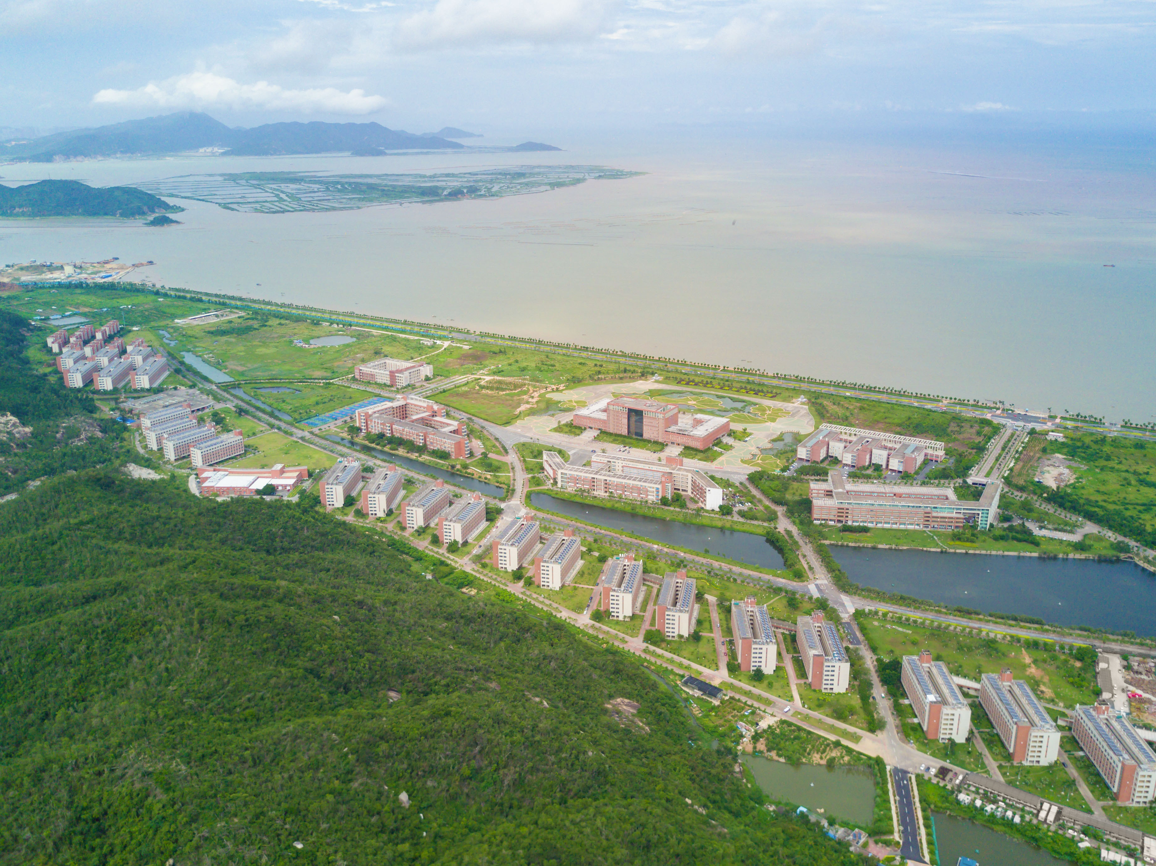 广州珠海科技学院，新时代人才的摇篮